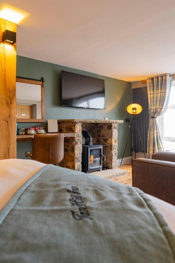 The Tan Hill Inn Keld Exterior photo