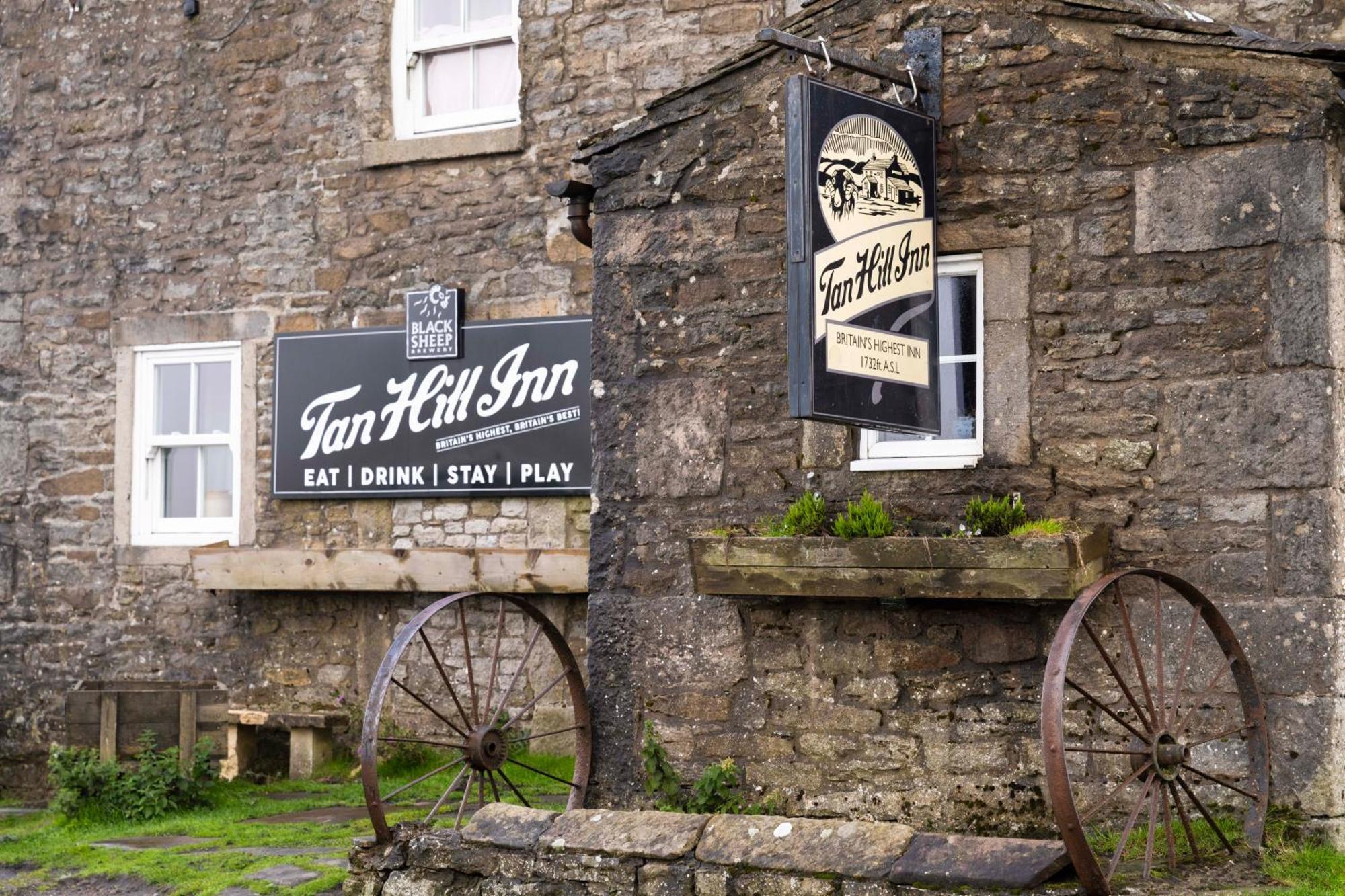 The Tan Hill Inn Keld Exterior photo