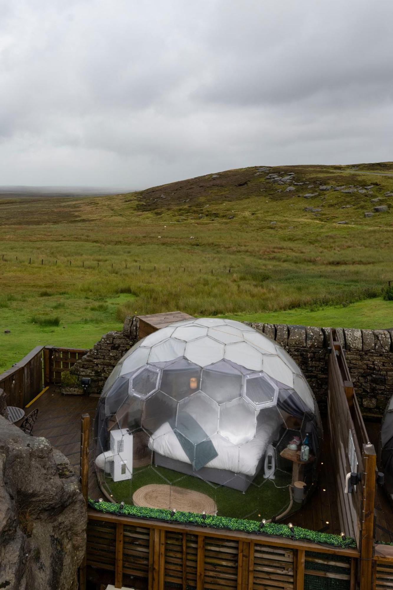 The Tan Hill Inn Keld Exterior photo